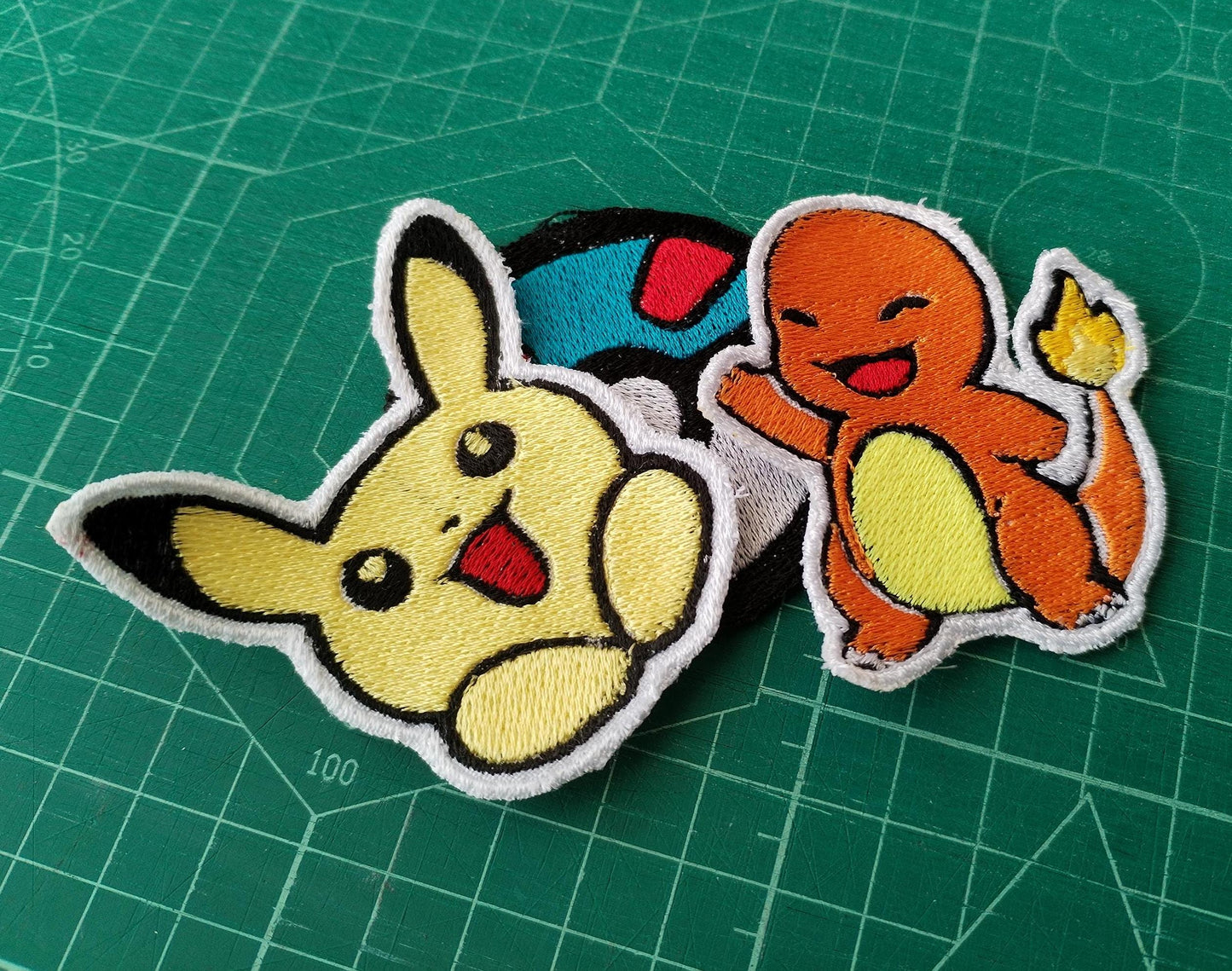 Patch Cute Pokemon - Charmander Bulbasaur Squirtle Pikachu Pokeball Embroided Patch Gift Collectibles