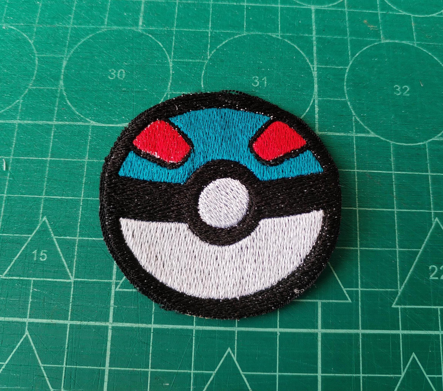 Patch Cute Pokemon - Charmander Bulbasaur Squirtle Pikachu Pokeball Embroided Patch Gift Collectibles