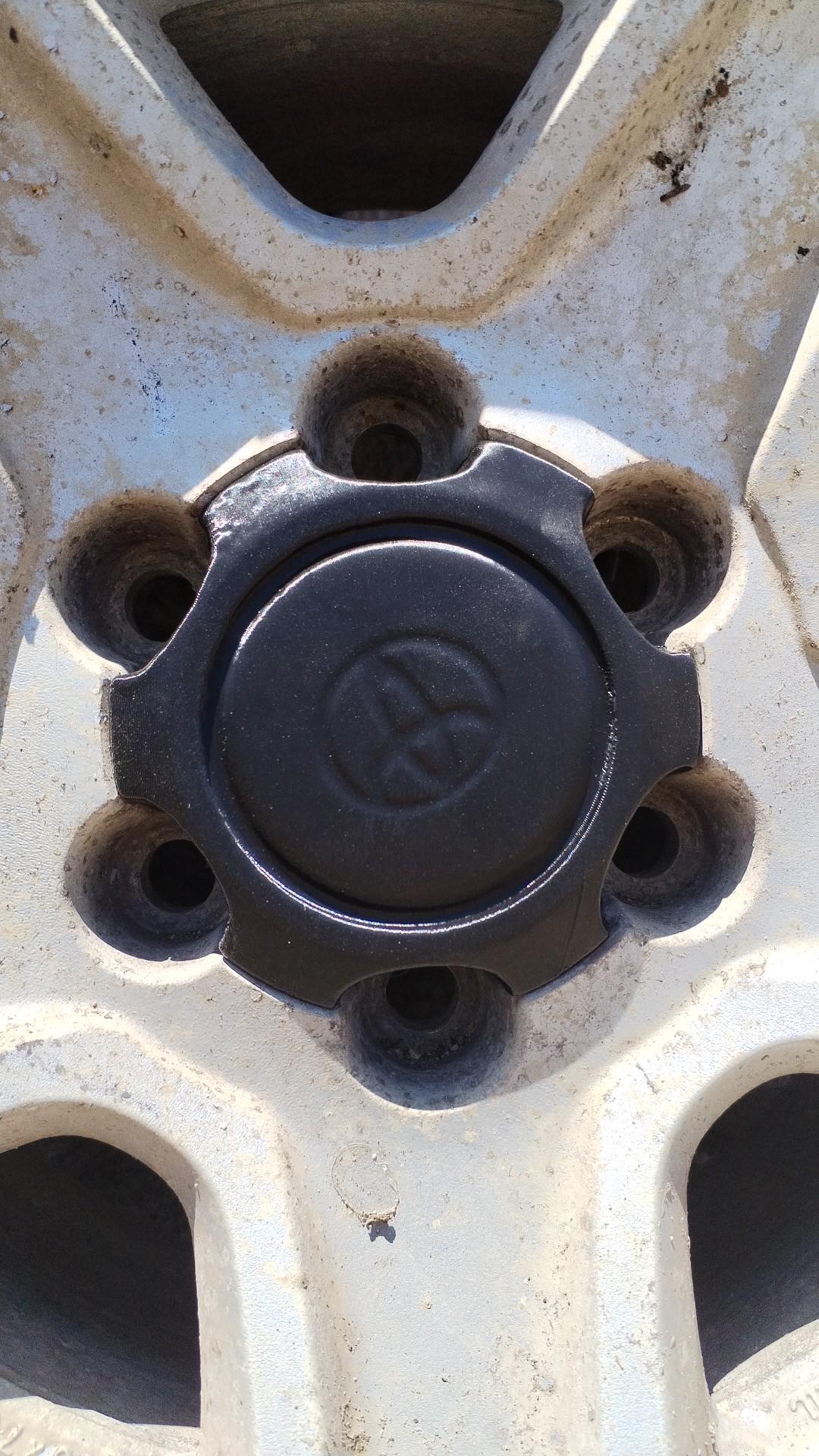 Land Cruiser kzj95 kzj90 kdj Wheel Cap - Fits center hub cover LandCruiser Prado Turbo - 4x4 off road