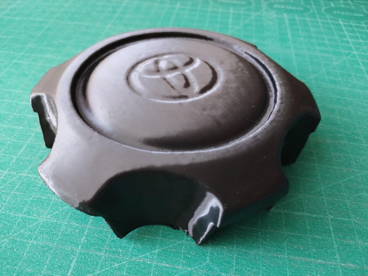 Land Cruiser kzj95 kzj90 kdj Wheel Cap - Fits center hub cover LandCruiser Prado Turbo - 4x4 off road