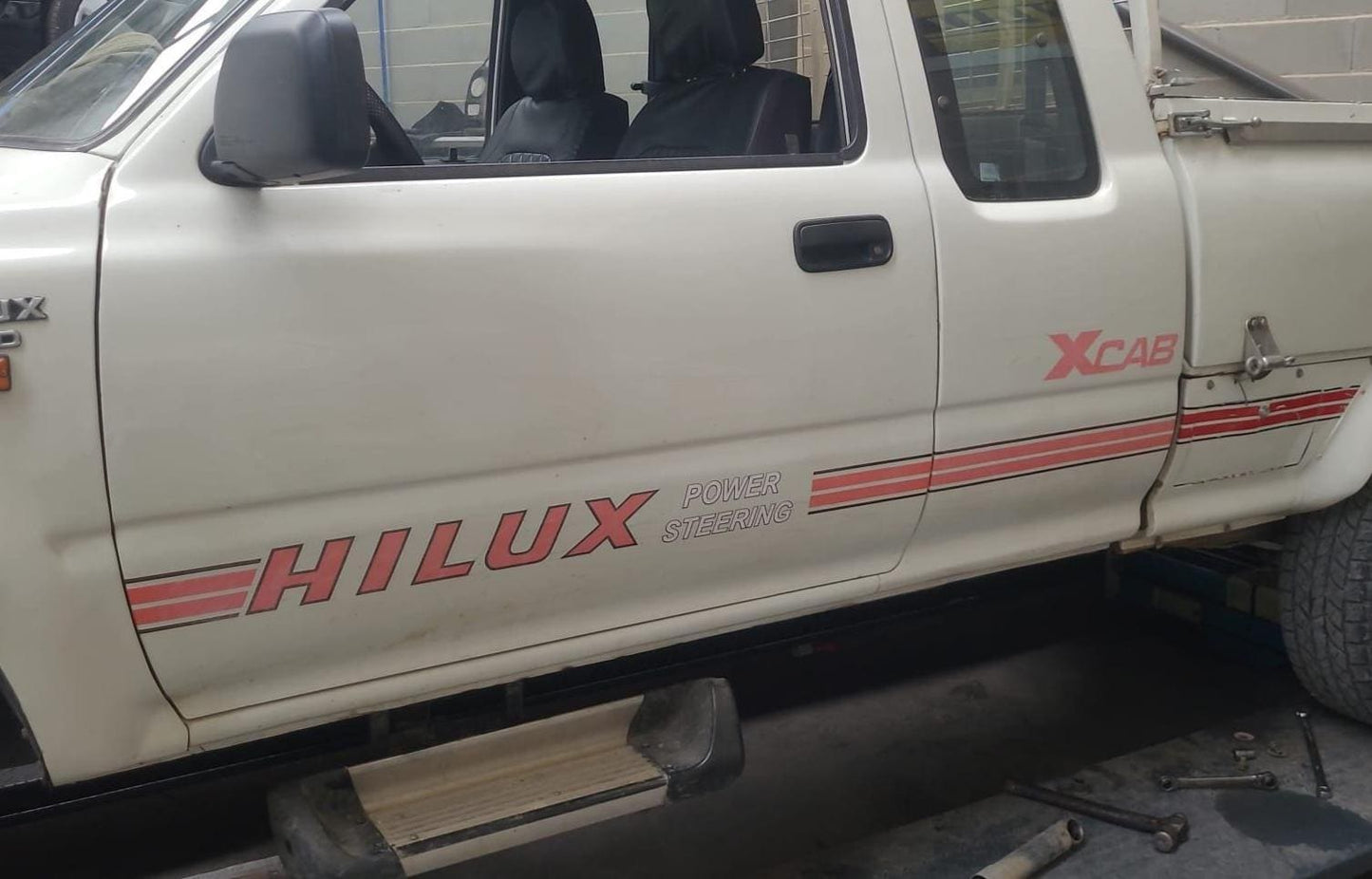 Side Stickers Stripe Hilux - Fits Hilux Pickup 4wd Xcab - 4x4 off road - Aftermarket Decal
